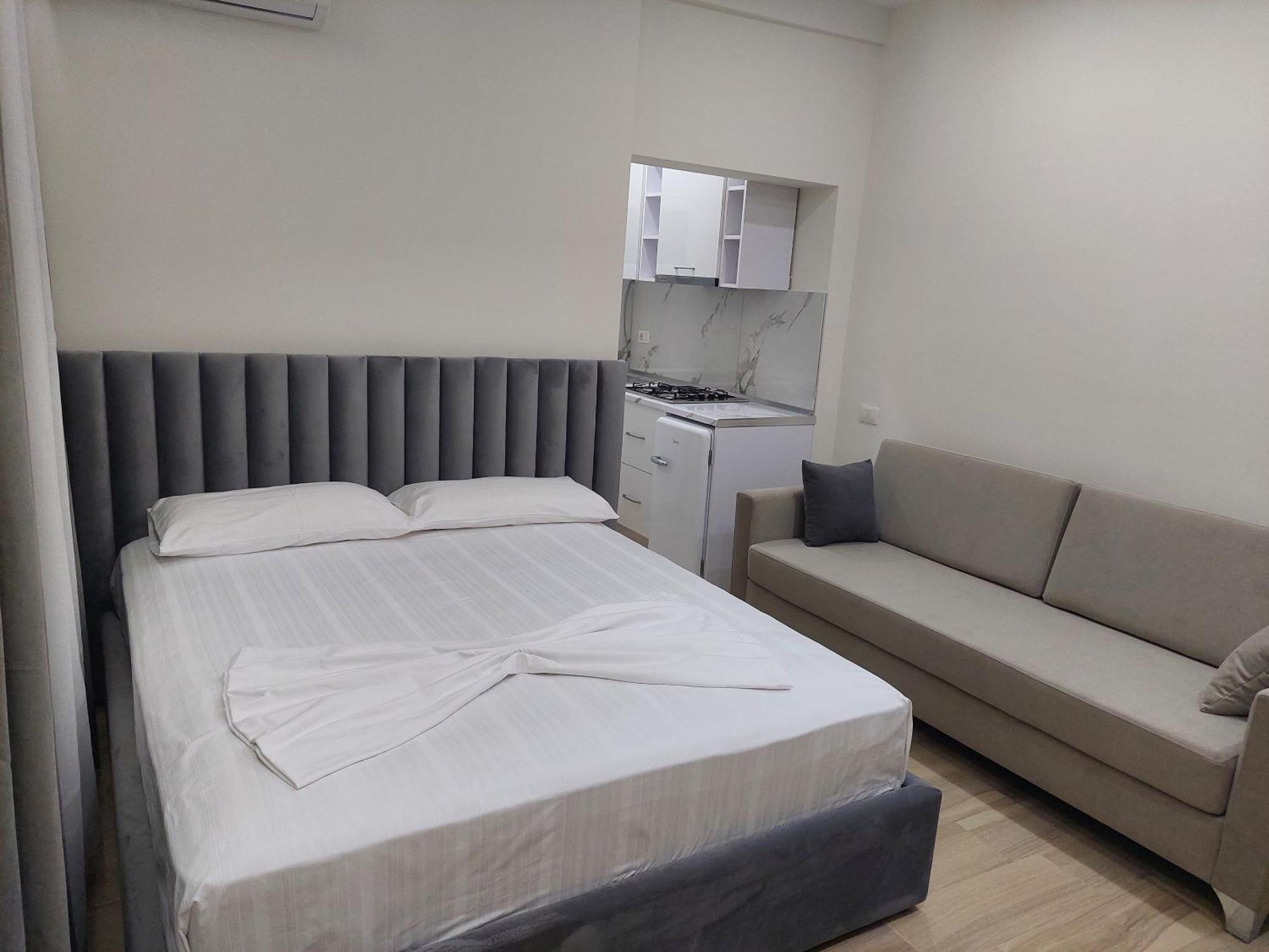 Sole Inn Vlorë Eksteriør billede