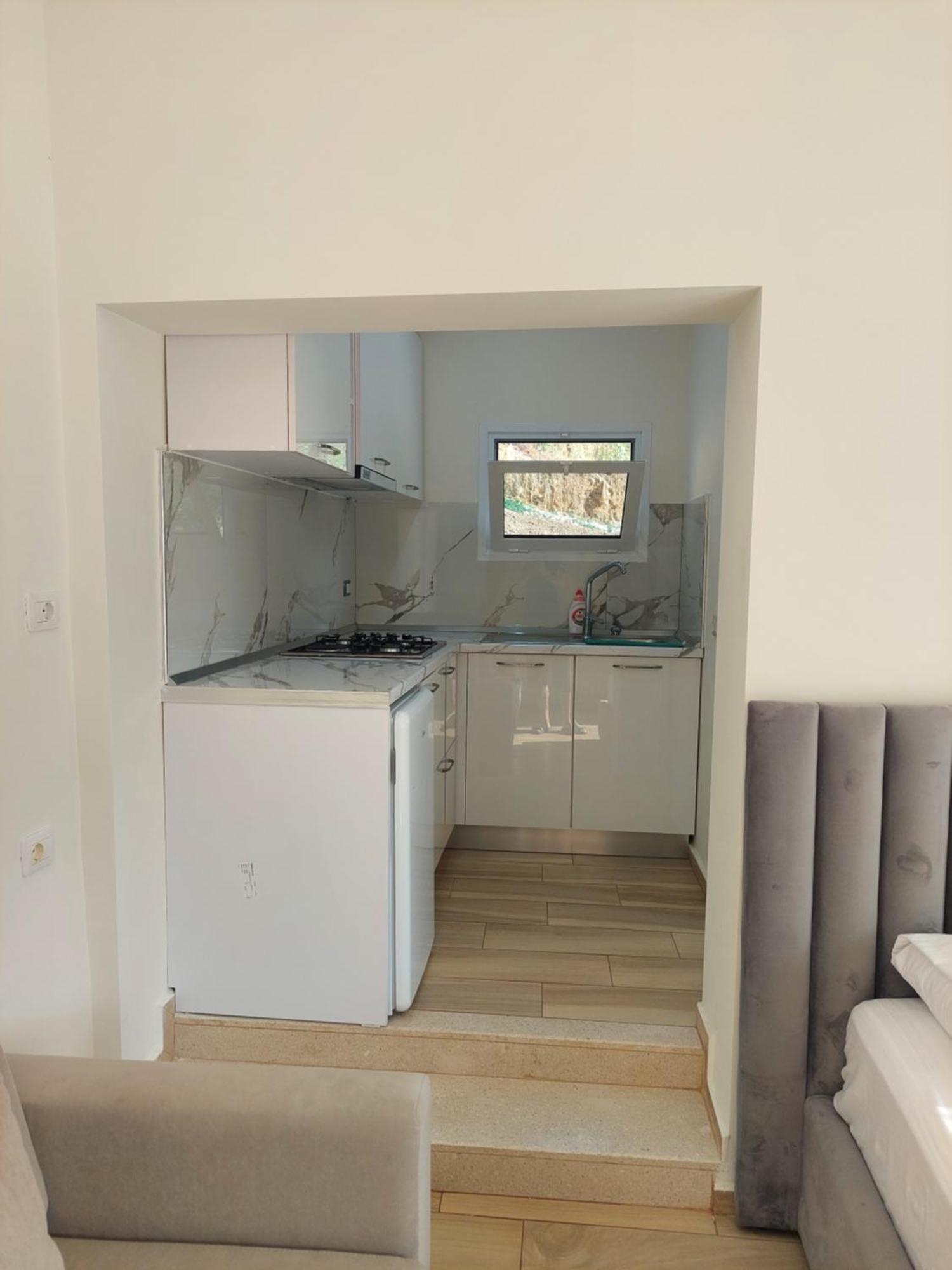 Sole Inn Vlorë Eksteriør billede